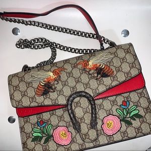 Bee Flower Embroidered Shoulder Bag